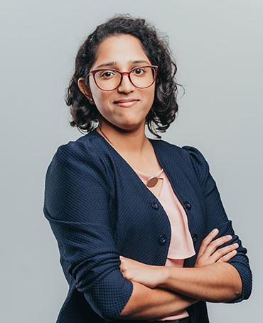 MAUDERBACUS, Zarah, Centre Manager