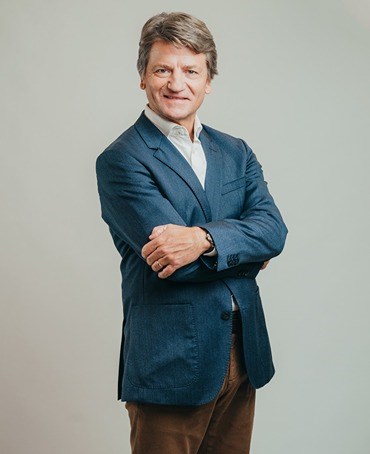 ESPITALIER-NOËL, Gilbert, Chairman and Non-executive Director